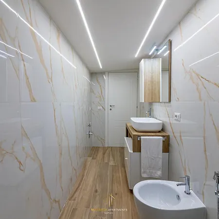 Macarth Deluxe Centro Neapel